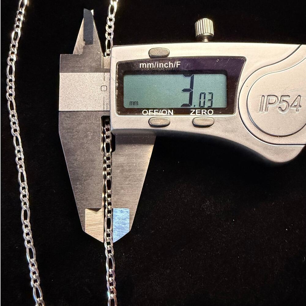 Solid 925 Italian Sterling Silver Figaro Chain Necklace 24" Long 3mm Wide - Picture 3 of 5